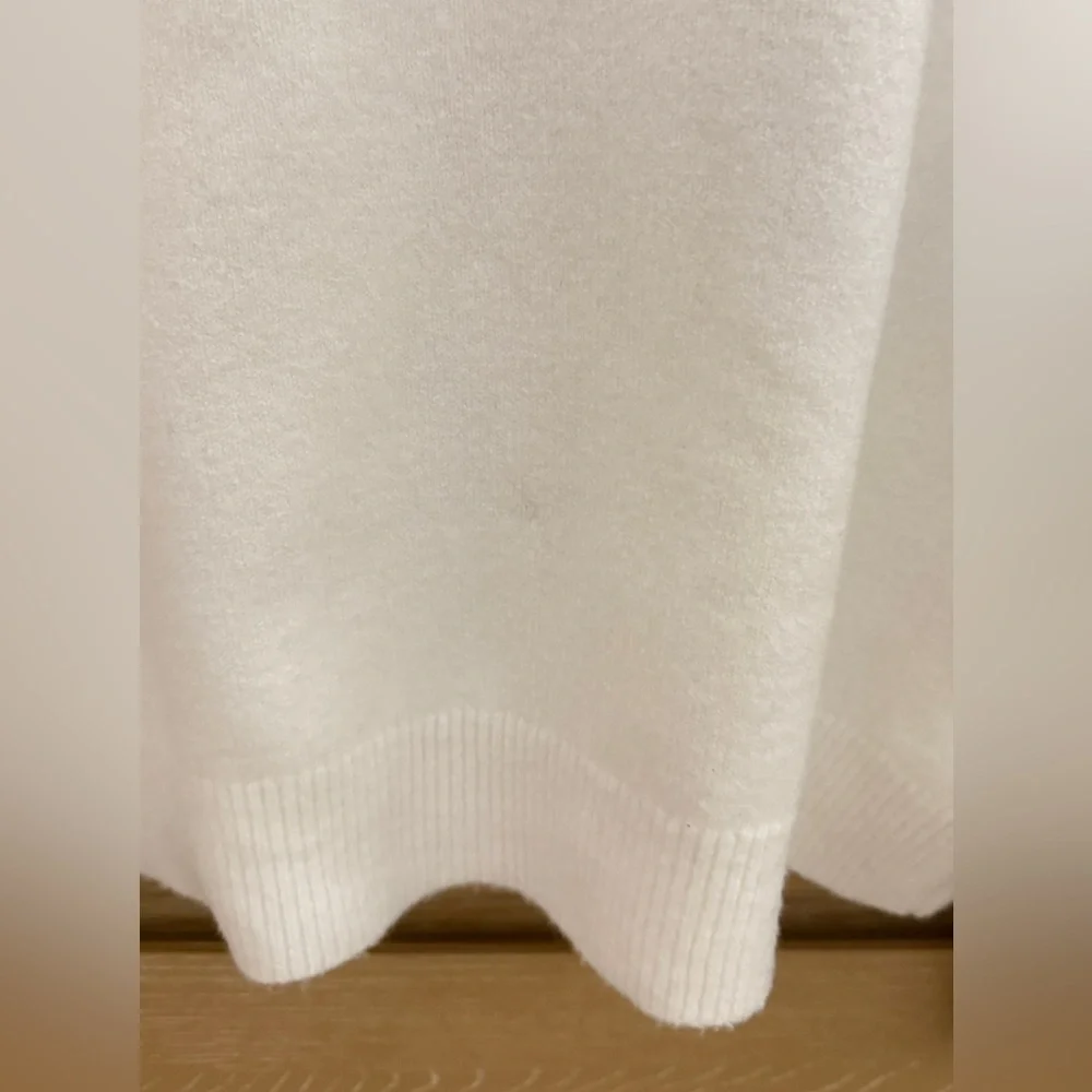 Colorful Sleeve Women's Sweater